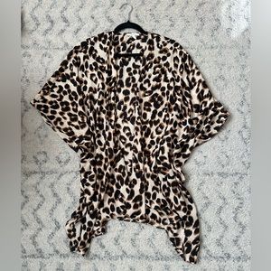 Maurice’s leopard kimono